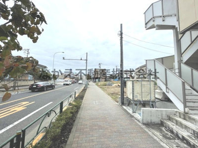 【前面道路含む現地写真】 | 仲介手数料無料　日野市高幡647新築戸建て4棟　6号棟