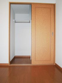 【収納】 | オランジェ | １階はフローリング、２階はカーペットになります。