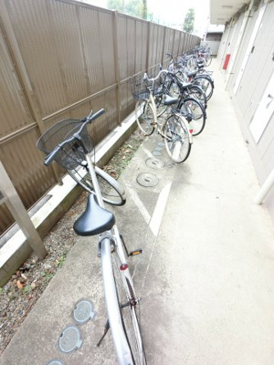 【その他共用部分】 | エステートピアオークス | 駐輪場です