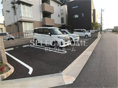 【駐車場】 | リバーサイドメゾン | 駐車場です