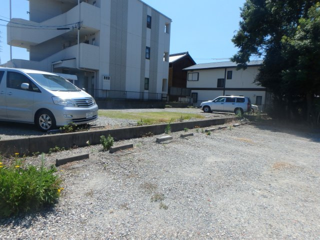 エトワール・Ｋの駐車場