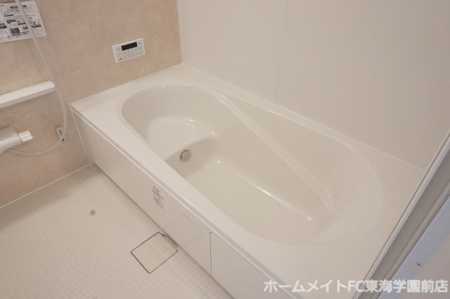 合志市須屋のアパートの浴室