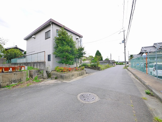 横井５丁目貸事務所（倉庫付き）の外観|外観もきれいです