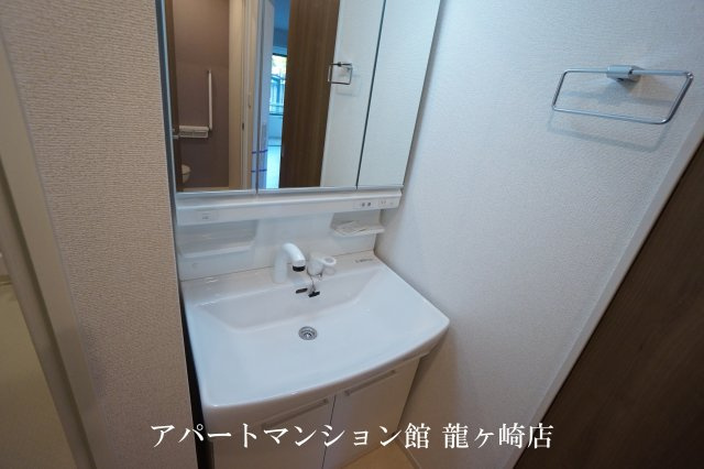 サリューの独立洗面台