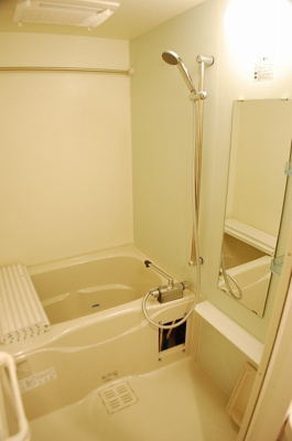 【浴室】 | プレサンスタワー北浜 | きれいなお風呂です