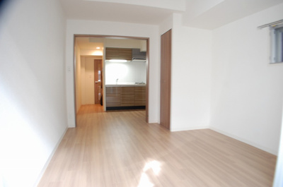 【洋室】 | プレサンスタワー北浜 | きれいな洋室です