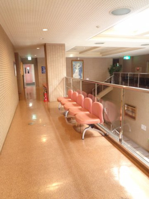 【その他】 | アルティビル | 入り口前の廊下