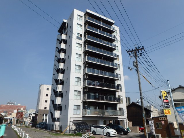 COCO川西町の外観