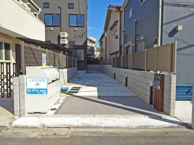 ハーモニーテラス北小岩ⅩⅢ のエントランス