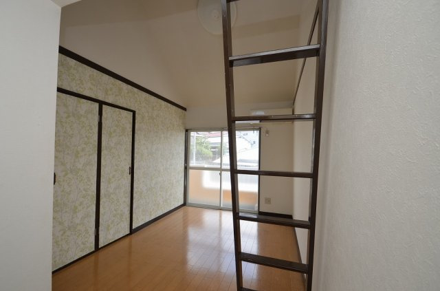 シティーベール沖田の居間・リビング