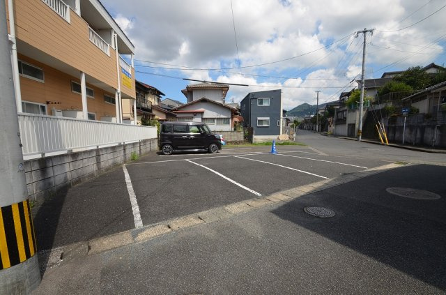 シティーベール沖田の駐車場