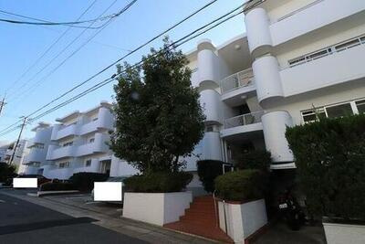 【外観】 | 城山マンション〈仲介手数料無料〉 | リノベーション済み。
保証付きマンションです。