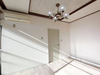 【居間・リビング】 | シオンビル