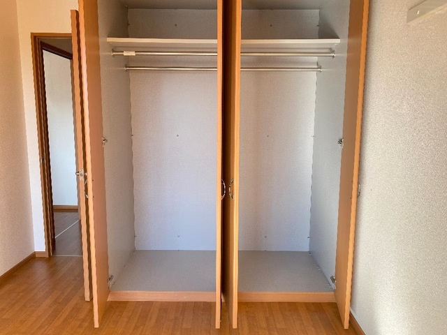 プレッソリーバの収納|クローゼット