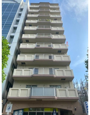 【外観】 | グリーンハイム河原町 | 【資料には掲載していない情報】
物件の陽当りや通風・仕様設備や
お部屋の大きさの比較、状態など、
資料には掲載していない情報がたくさんあります。
ぜひ現地を見られる事をお勧めいたします！