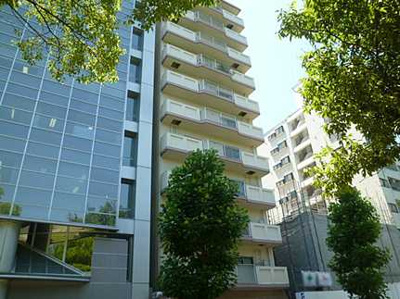 【外観】 | グリーンハイム河原町 | 【資料には掲載していない情報】
物件の陽当りや通風・仕様設備や
お部屋の大きさの比較、状態など、
資料には掲載していない情報がたくさんあります。
ぜひ現地を見られる事をお勧めいたします！