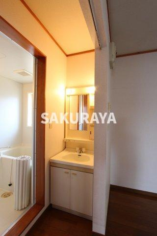 根岸コーポB棟（福居町）の独立洗面台