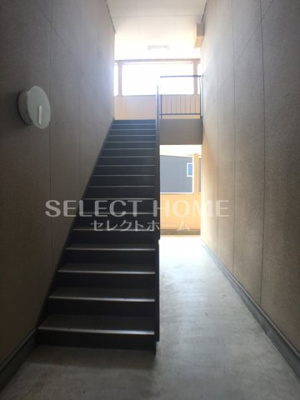 【エントランス】 | 伝兵衛 | 清潔なエントランスです