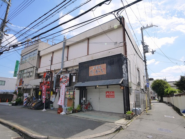 三条添川町店舗の外観