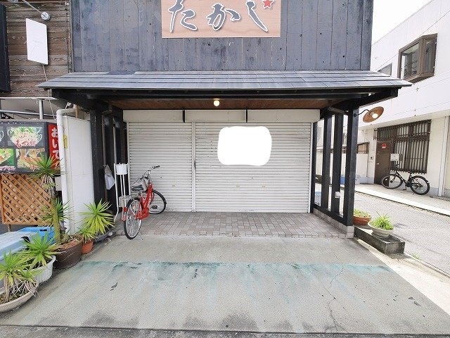 三条添川町店舗の外観