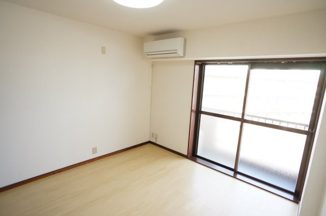 【居間・リビング】 | トラパレス