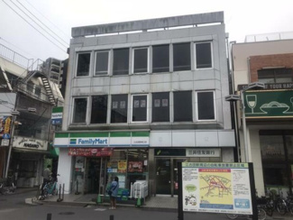 【外観】 | 鉄筋コンクリート造のがっちりとした建物。