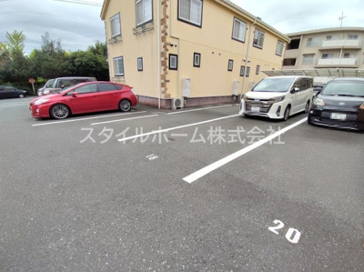 【駐車場】 | シェソワB