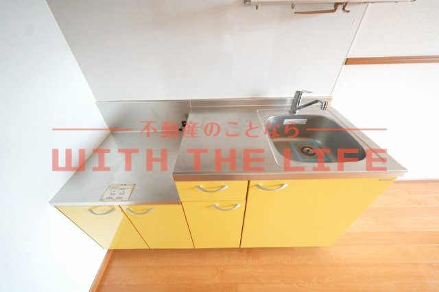 コーポ廣重【キャッシュバック対象物件】のキッチン|きれいなキッチンです