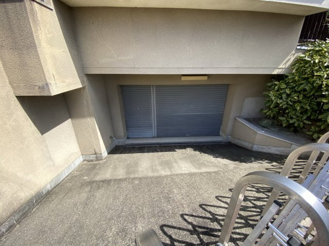緑ヶ丘2丁目邸の駐車場