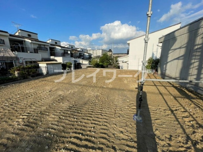 【前面道路含む現地写真】 | 鶴山台北小・建築条件なし売土地・土地64坪・和泉市鶴山台１丁目 | 前面道路含む現地写真です