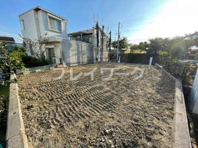 【前面道路含む現地写真】 | 鶴山台北小・建築条件なし売土地・土地64坪・和泉市鶴山台１丁目 | 前面道路含む現地写真です