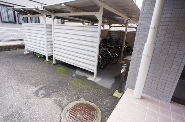 【その他共用部分】 | トラパレス | 駐輪場