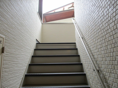 【その他共用部分】 | フジパレス大桐 | 物件内階段です