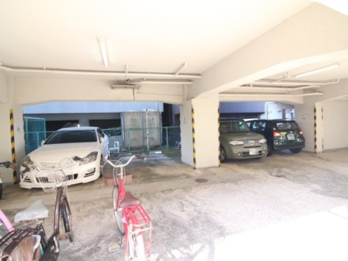 BNコートの駐車場|カースペースがあります