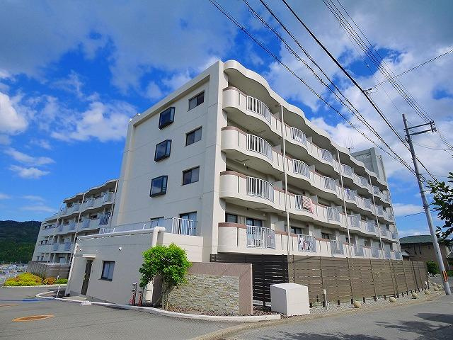 第6サンコウヒルズ南の外観|おしゃれな外観です