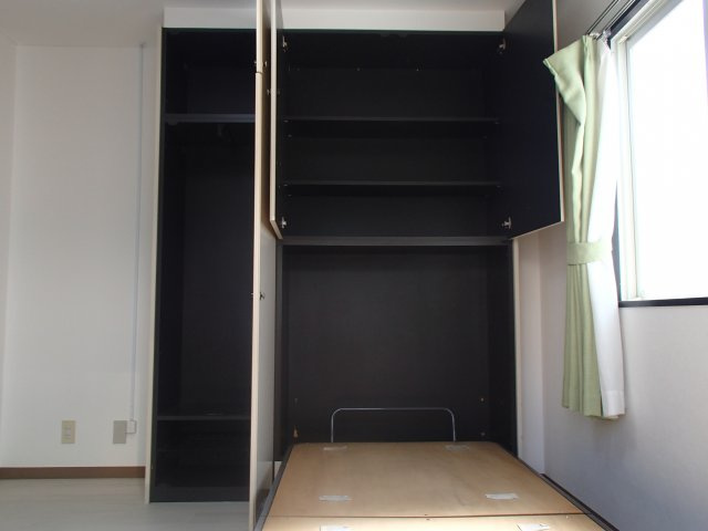 【収納】 | 長瀬駅前マンションB棟 | 十分な収納スペースがあります