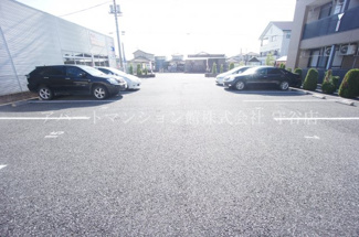 【駐車場】