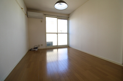 【居間・リビング】 | ローズハイツ