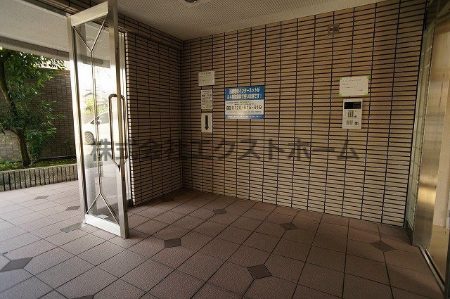 レヴェンテ東向日のエントランス