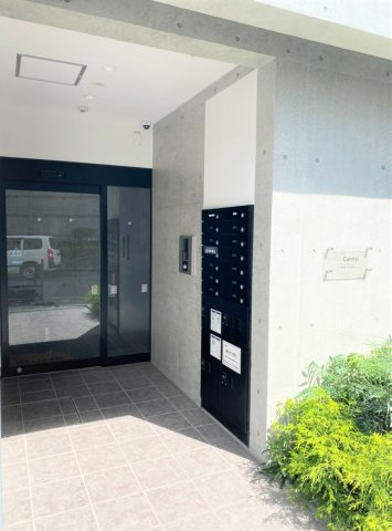 「防音マンション」Carmel（カーメル）のエントランス|ゆとりのあるエントランスです