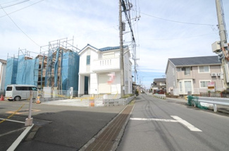 【前面道路含む現地写真】 | 前面道路含む現地写真です
