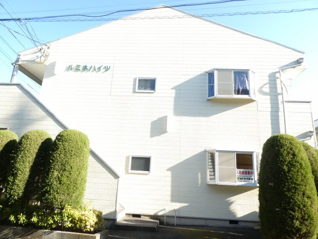 春日部市粕壁東３丁目のアパートの外観