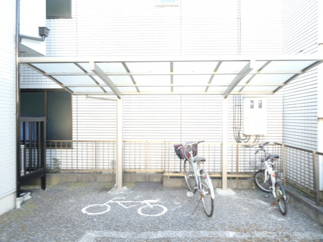 春日部市粕壁東３丁目のアパートのその他共用部分