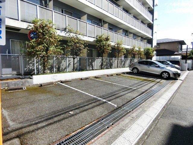 【駐車場】 | 白樺マンション