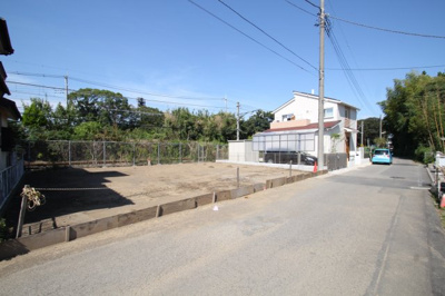 【前面道路含む現地写真】 | 海老名市社家２丁目　売地　全２区画
