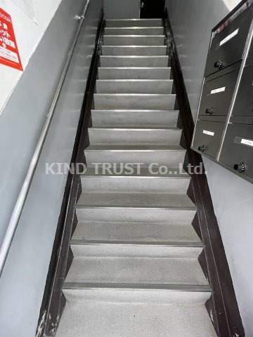 ベリーハウス106のエントランス|清潔なエントランスです