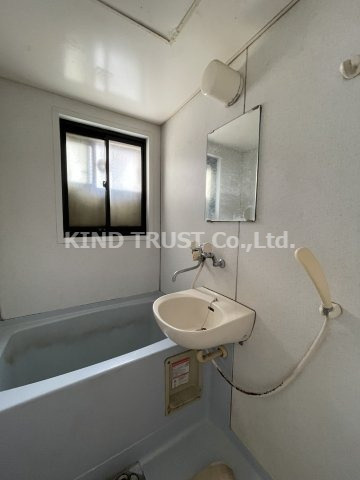 ベリーハウス106の浴室|きれいなお風呂です