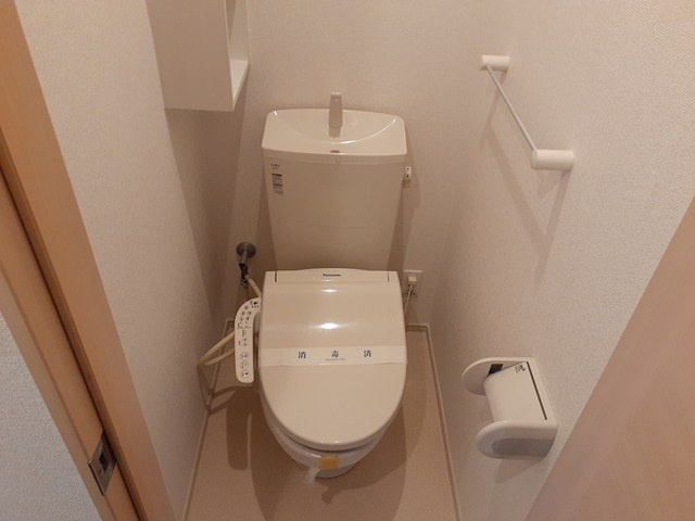 カレントカーサ　ガーデンのトイレ