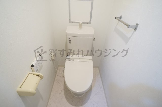 ファミール安倉のトイレ