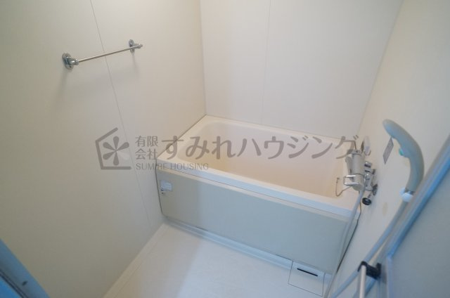 ファミール安倉の浴室
